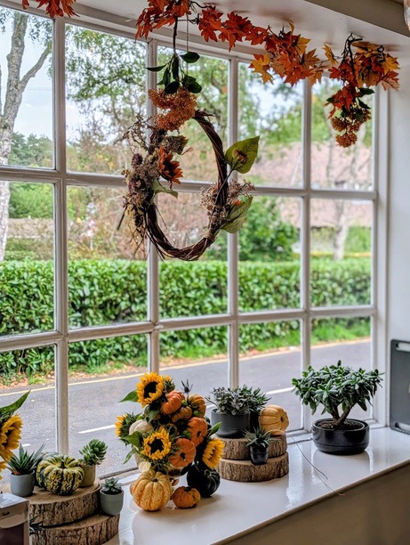 William and Mary autumn pumpkin window